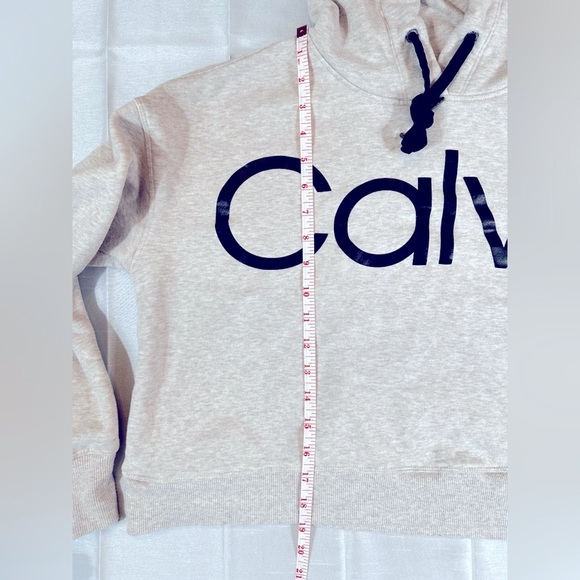 Calvin Klein off White Cropped Hoodie - Picture 4 of 10